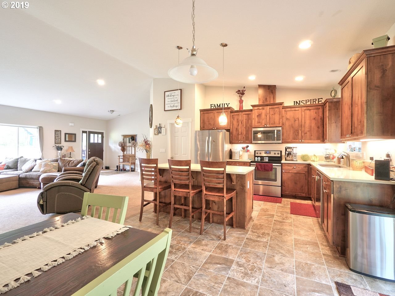 27437 Kingsley Road Scappoose, OR 97056 - Photo 9 of 32 Gallery Image 9