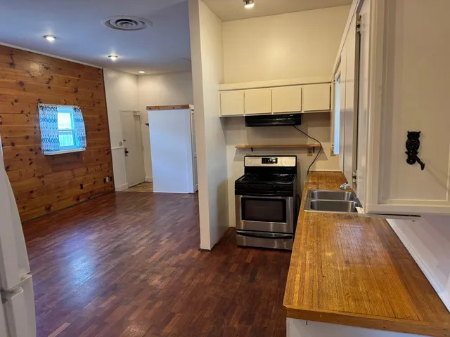 $159,900 | 177 South Benson Street, White Cloud, MI 49349