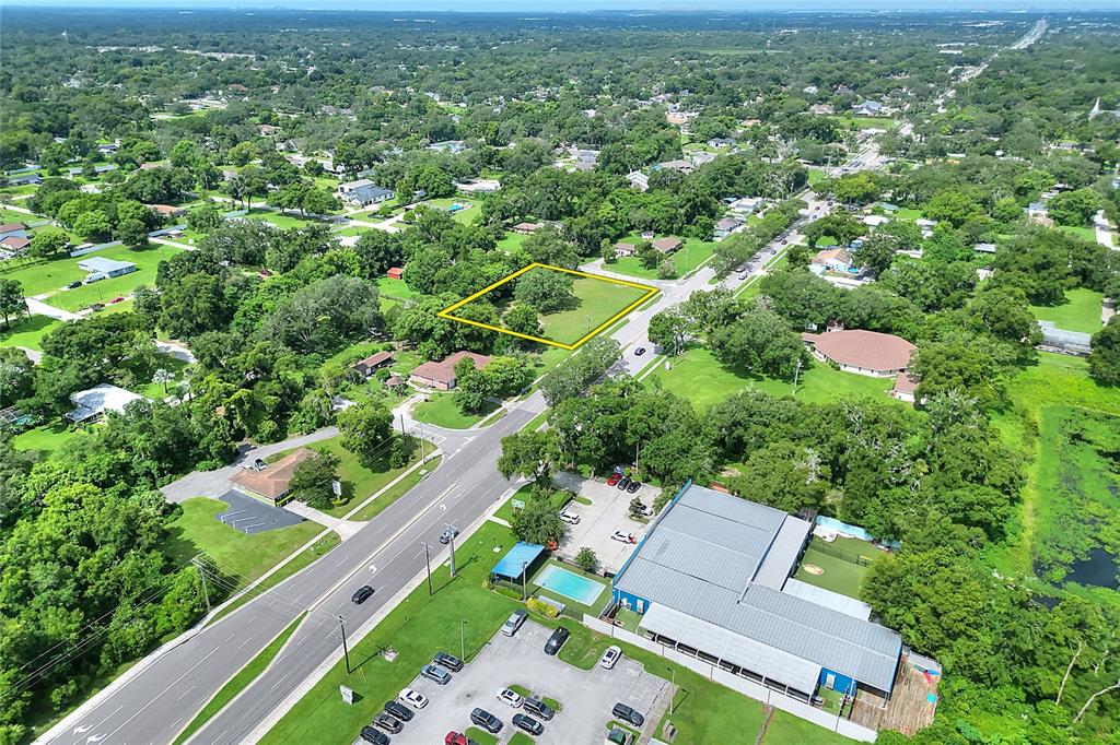 703 East Lumsden Road Brandon, FL 33511 - Photo 3 of 5