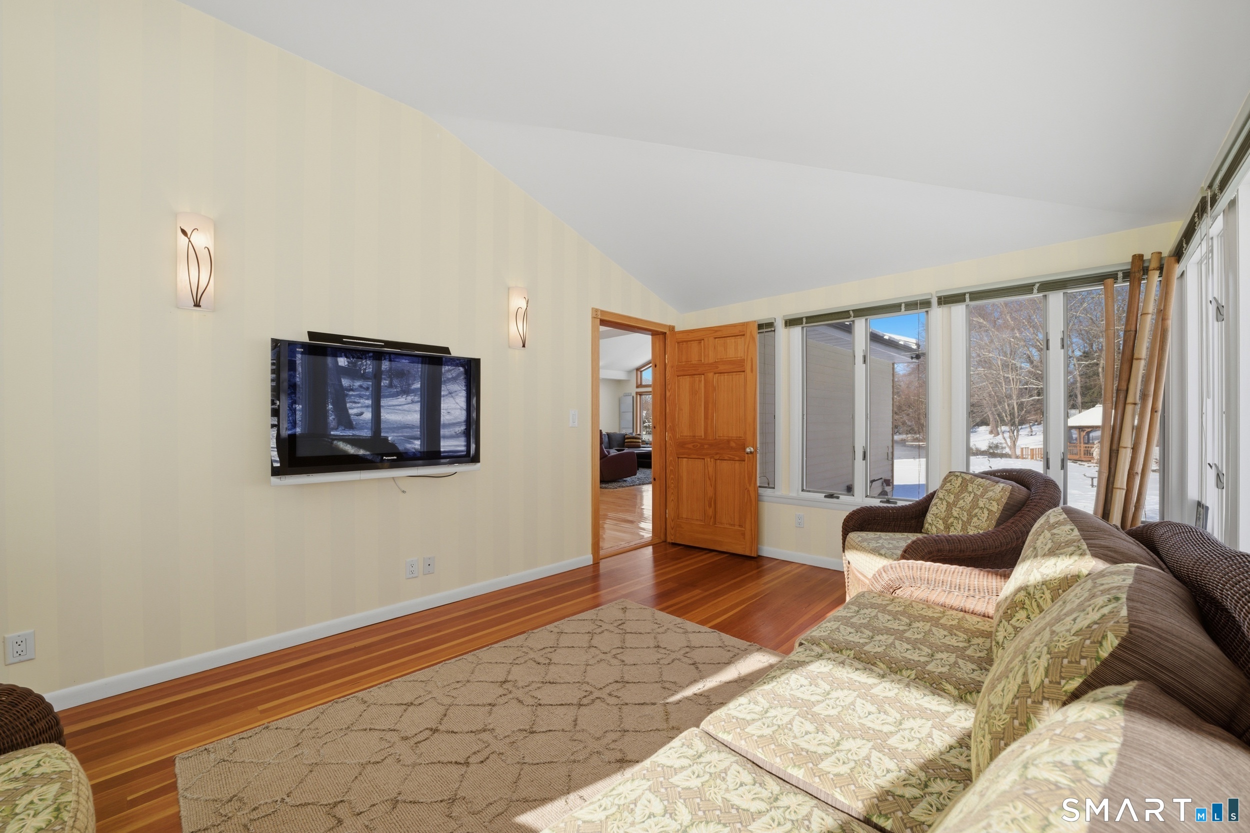 156 Intervale Road Stamford, CT 06905 - Photo 14 of 40