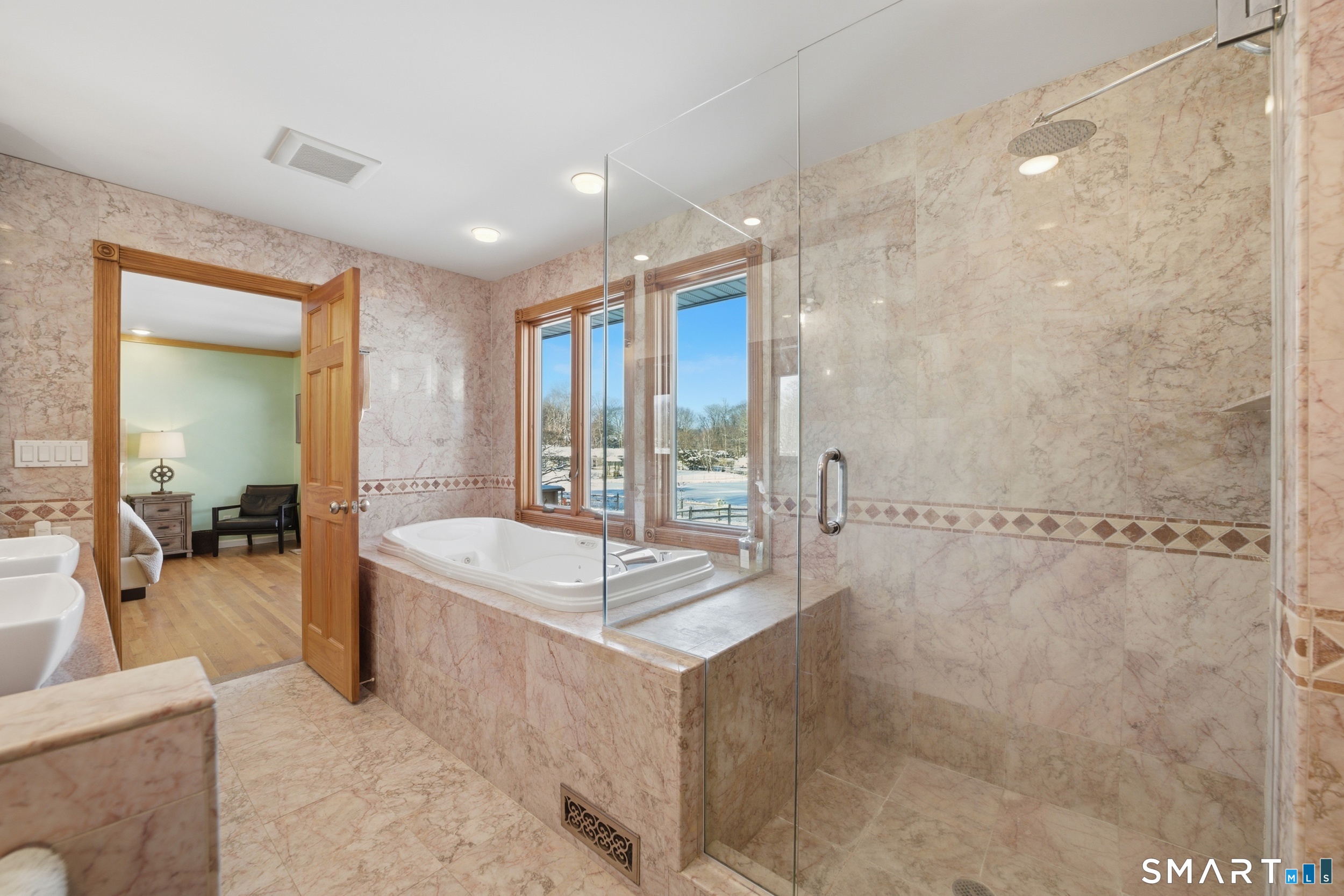 156 Intervale Road Stamford, CT 06905 - Photo 19 of 40