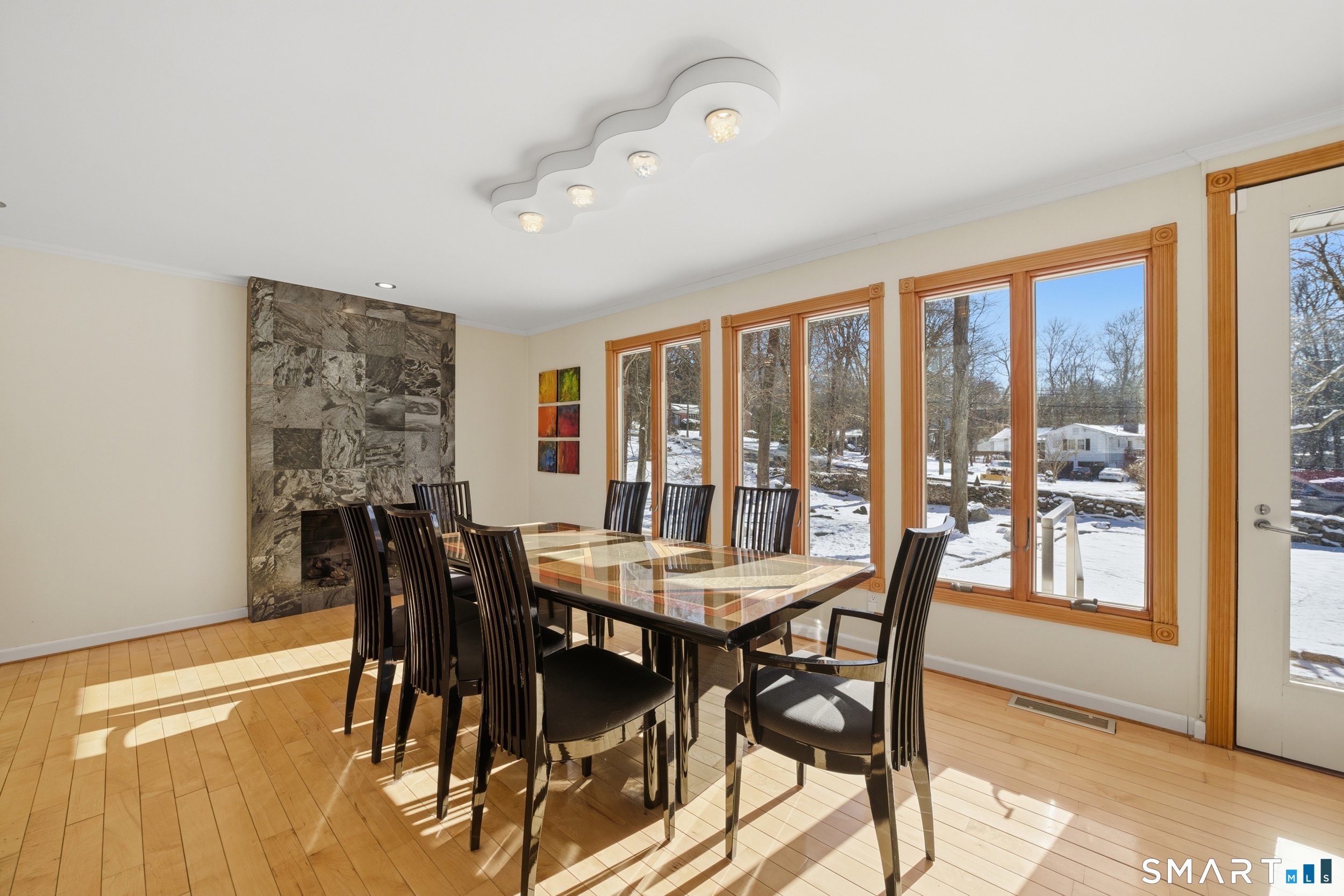 156 Intervale Road Stamford, CT 06905 - Photo 3 of 40