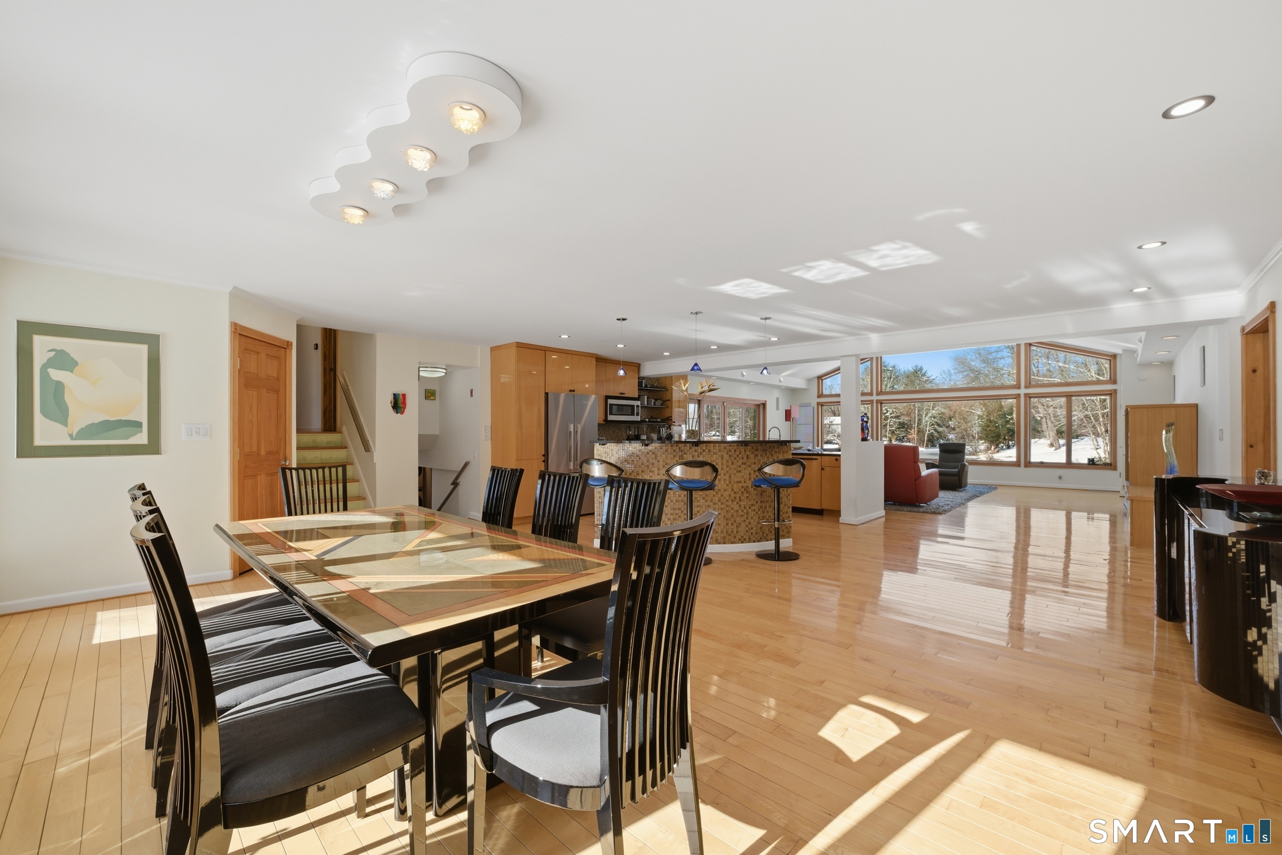 156 Intervale Road Stamford, CT 06905 - Photo 4 of 40