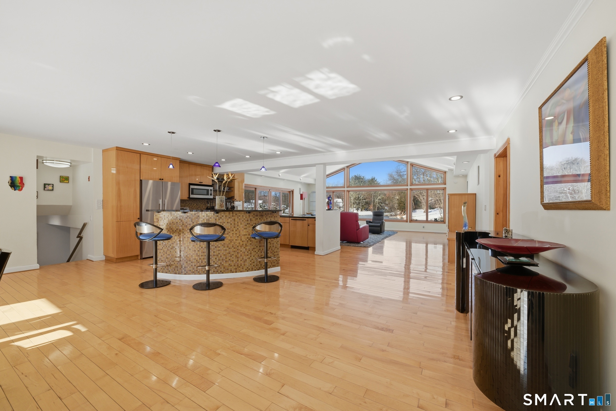 156 Intervale Road Stamford, CT 06905 - Photo 5 of 40