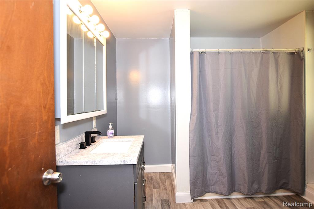 908 Tyler Road Lennon, MI 48449 - Photo 9 of 11 Gallery Image 9