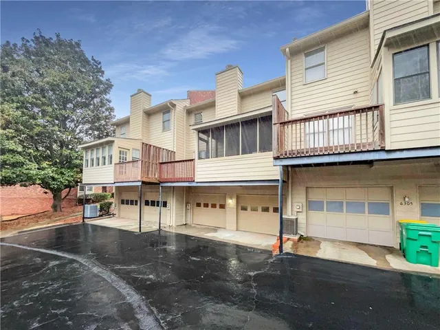 $313,000 | 6295 Windsor Trace Drive, Peachtree Corners, GA 30092