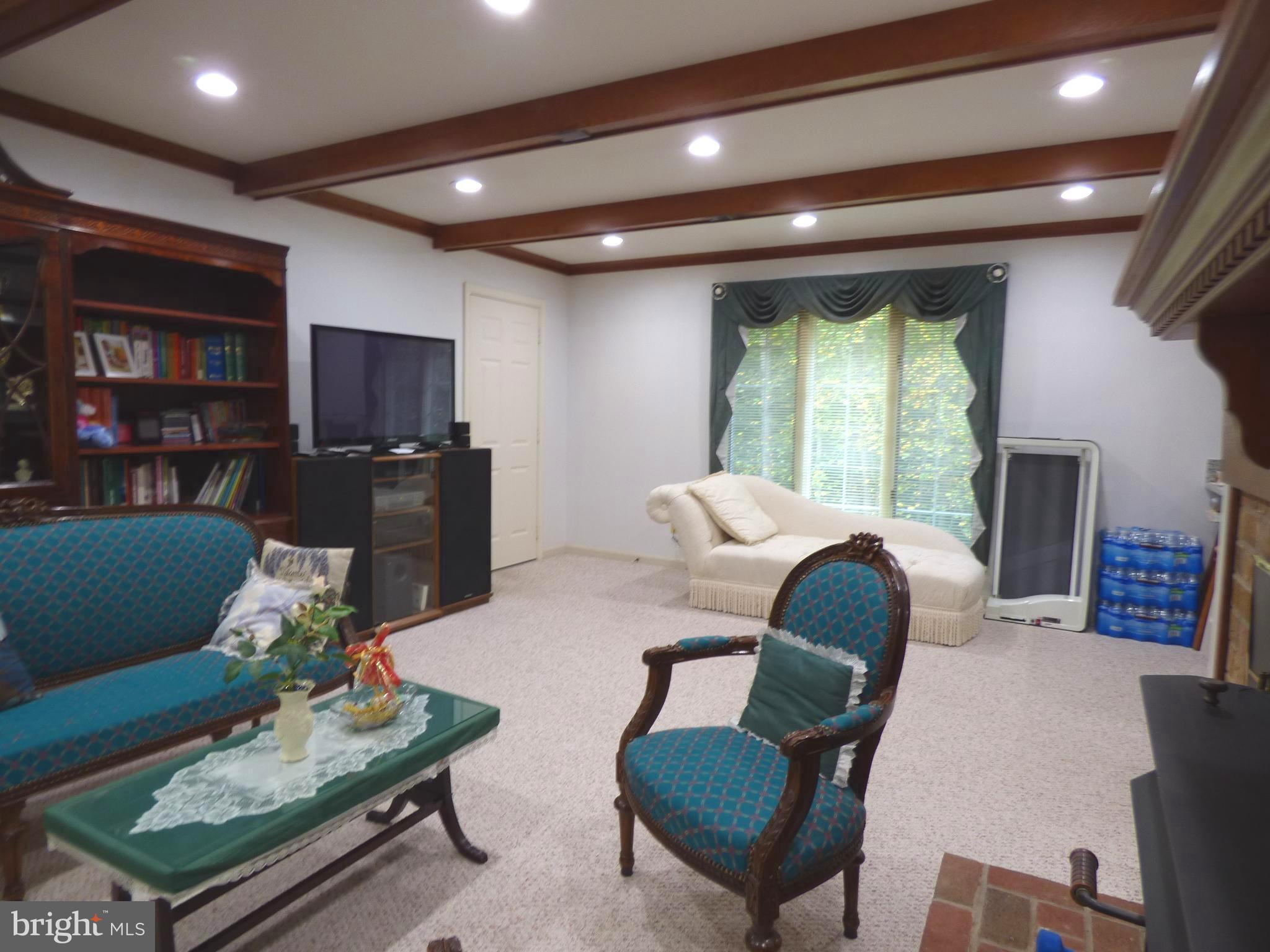 12219 Chapel Road Clifton, VA 20124 - Photo 27 of 91 Family room adjoining the kitchen.