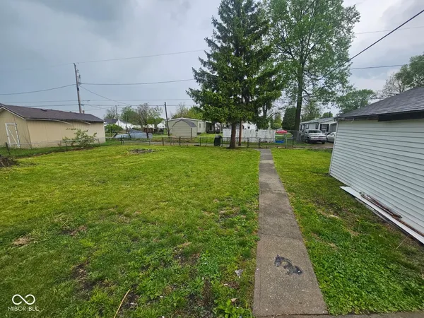 $1,300 | 1310 East 5th Street, Muncie, IN 47302