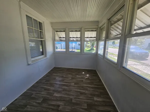 $1,300 | 1310 East 5th Street, Muncie, IN 47302