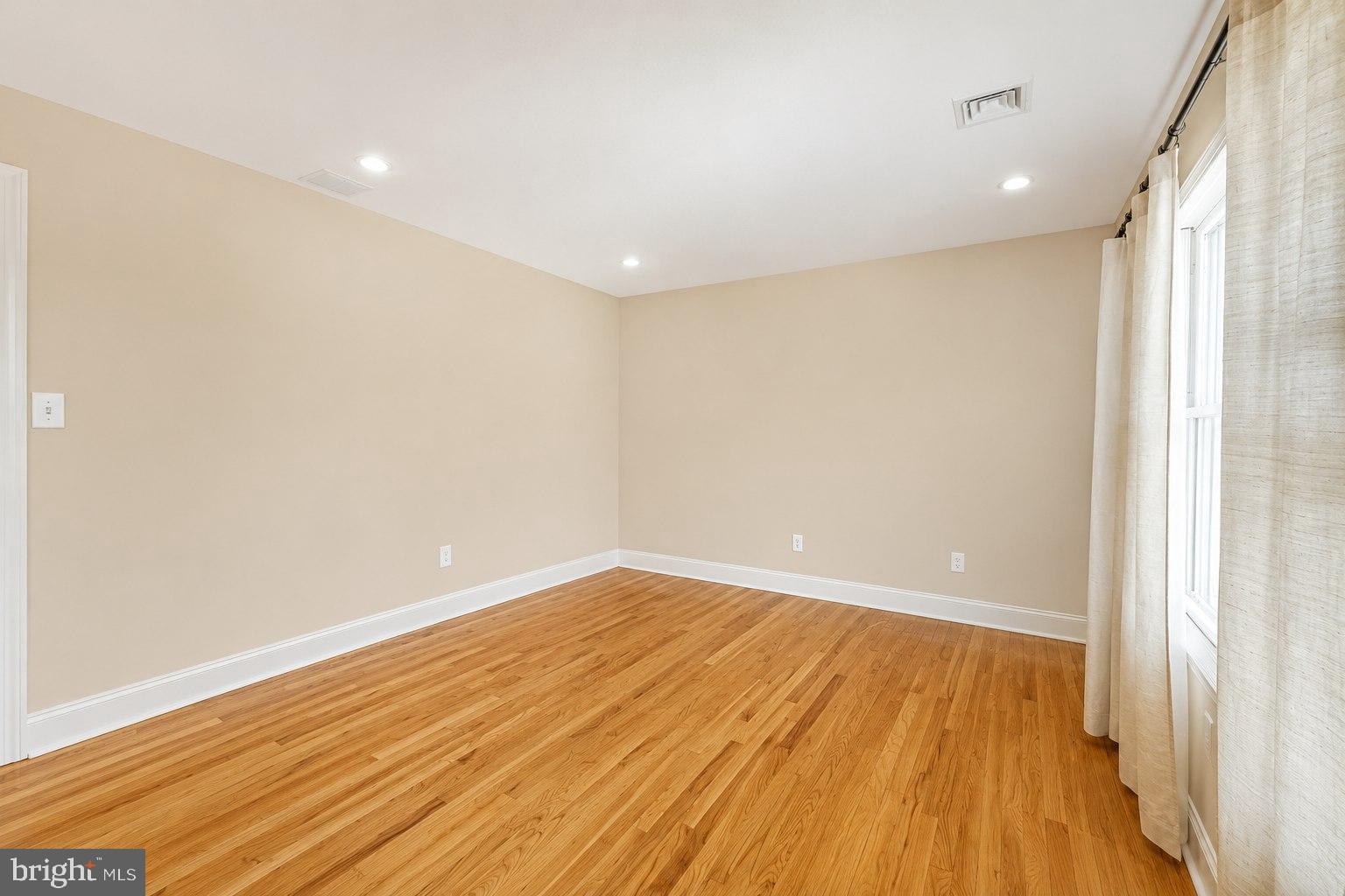 947 Cherry Hill Road Princeton, NJ 08540 - Photo 27 of 38