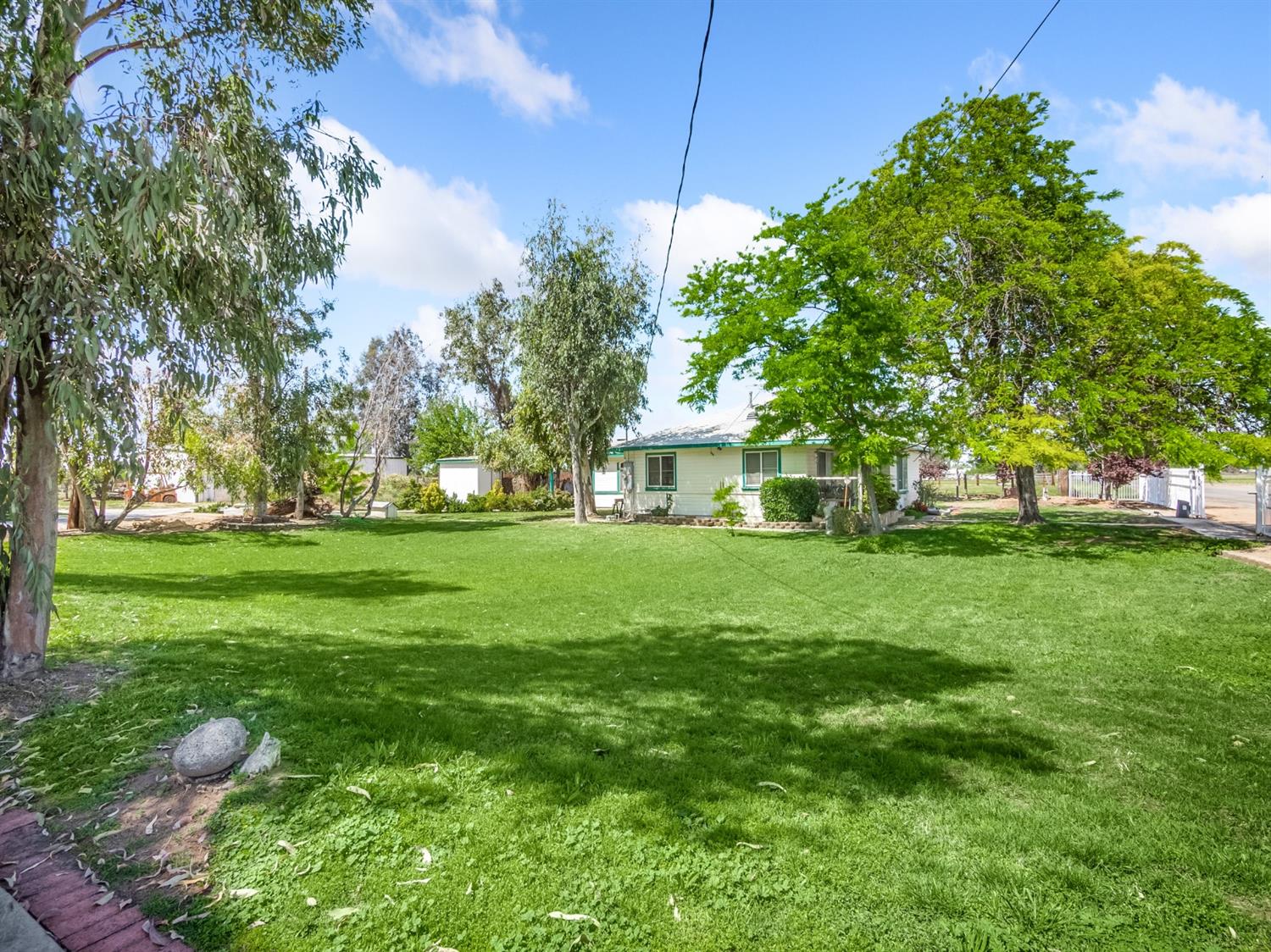 2807 North Del Rey Avenue Sanger, CA 93657 - Photo 11 of 41 Gallery Image 11