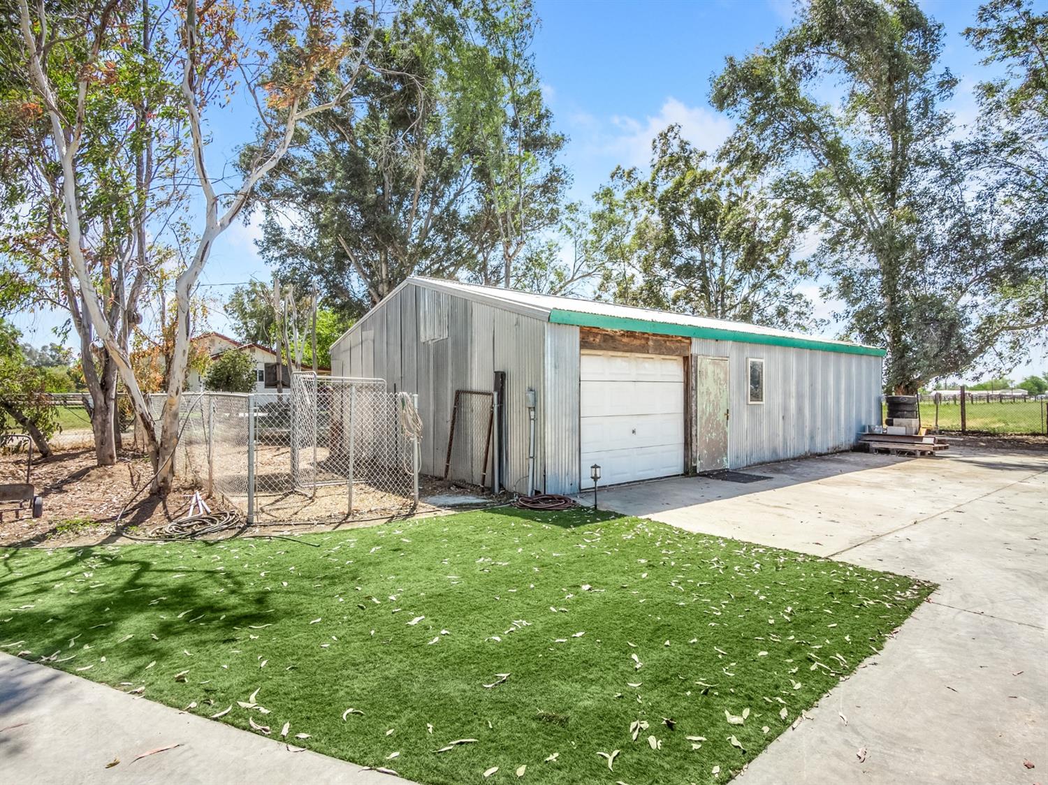 2807 North Del Rey Avenue Sanger, CA 93657 - Photo 16 of 41 Gallery Image 16