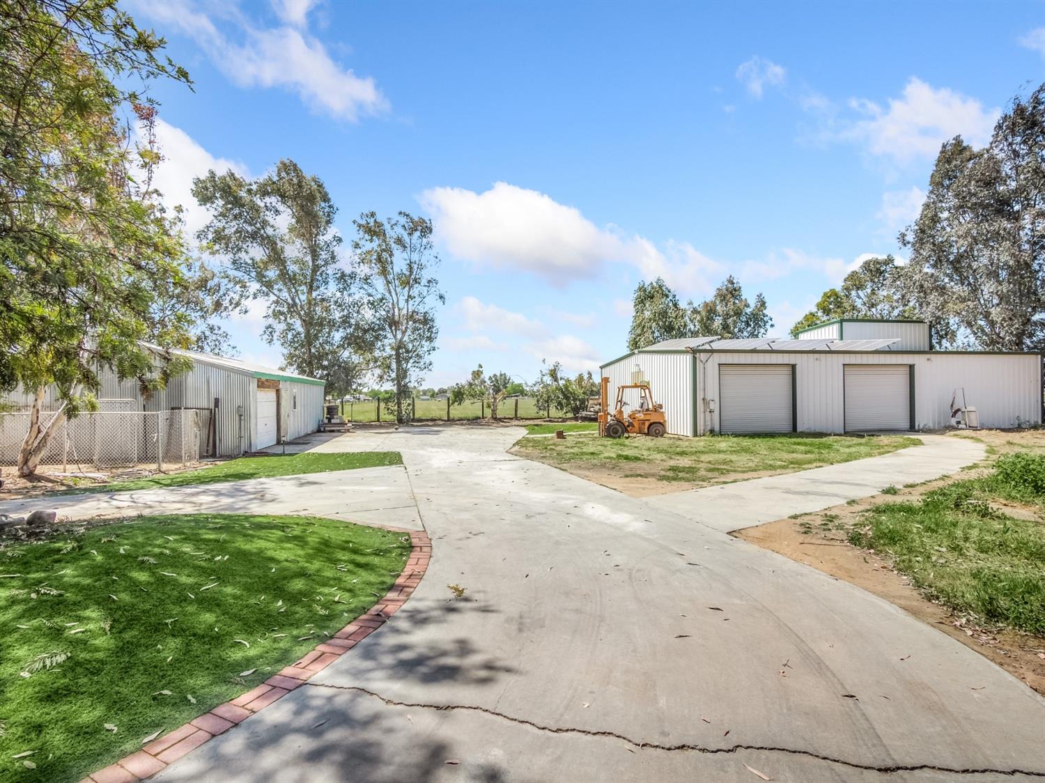 2807 North Del Rey Avenue Sanger, CA 93657 - Photo 18 of 41 Gallery Image 18