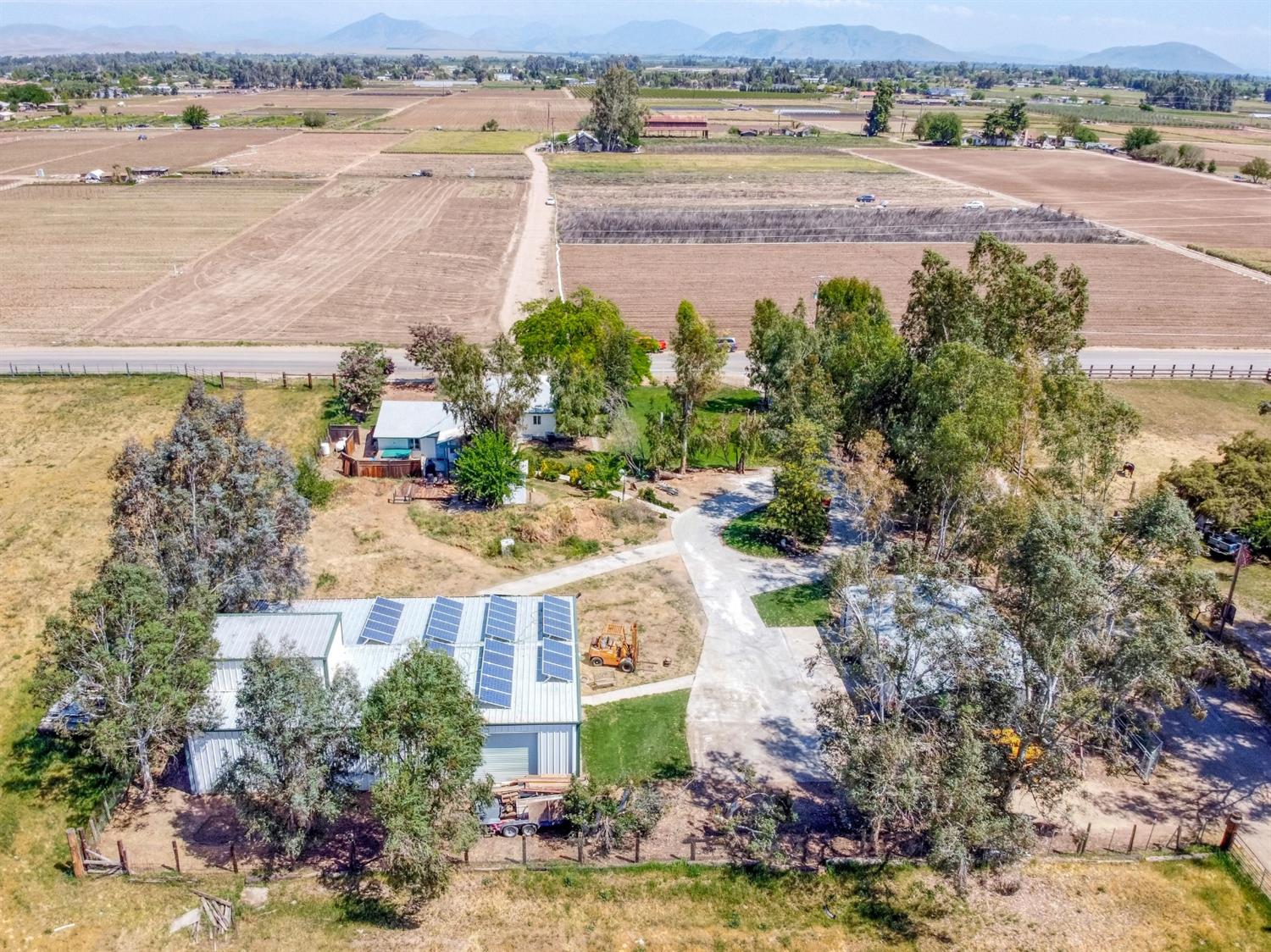 2807 North Del Rey Avenue Sanger, CA 93657 - Photo 3 of 41 Gallery Image 3
