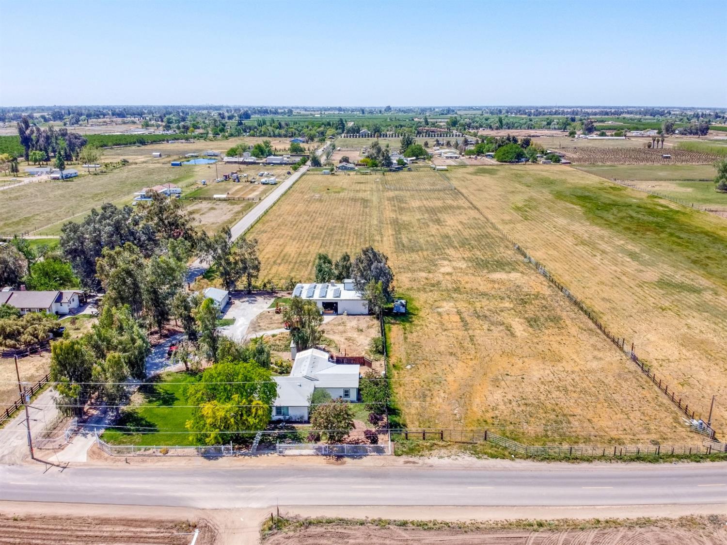 2807 North Del Rey Avenue Sanger, CA 93657 - Photo 4 of 41 Gallery Image 4