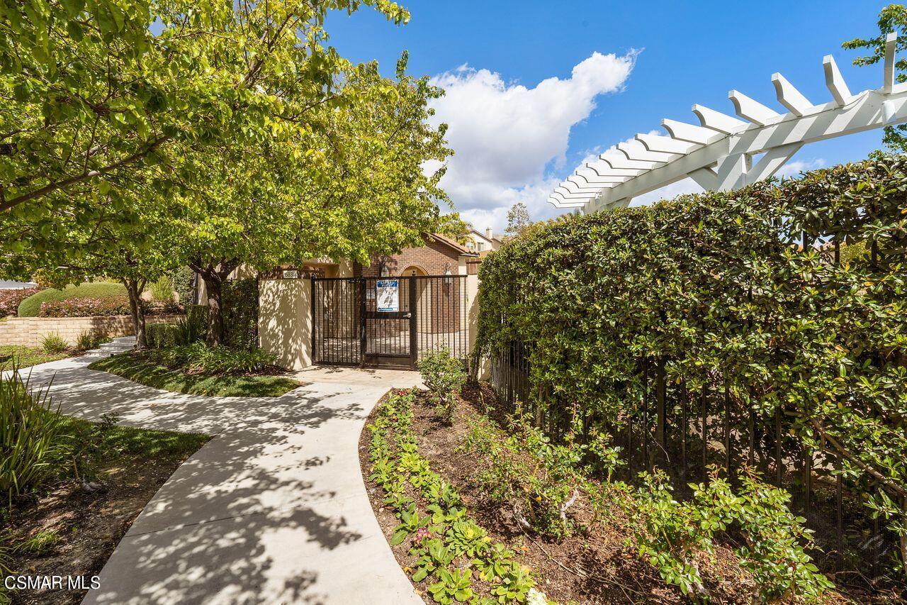 13729 Blue Ridge Way Moorpark, CA 93021 - Photo 51 of 51 47_10216617_133835_133835-EI-147