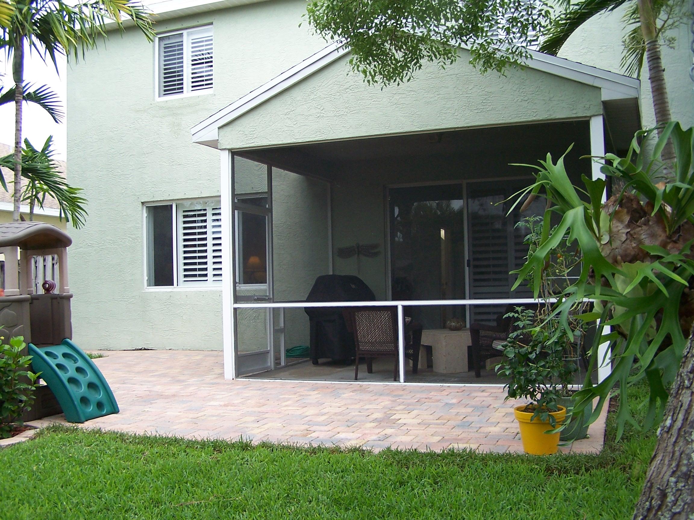 2486 Southeast Springtree Place Stuart, FL 34997 - Photo 5 of 43 100_3694