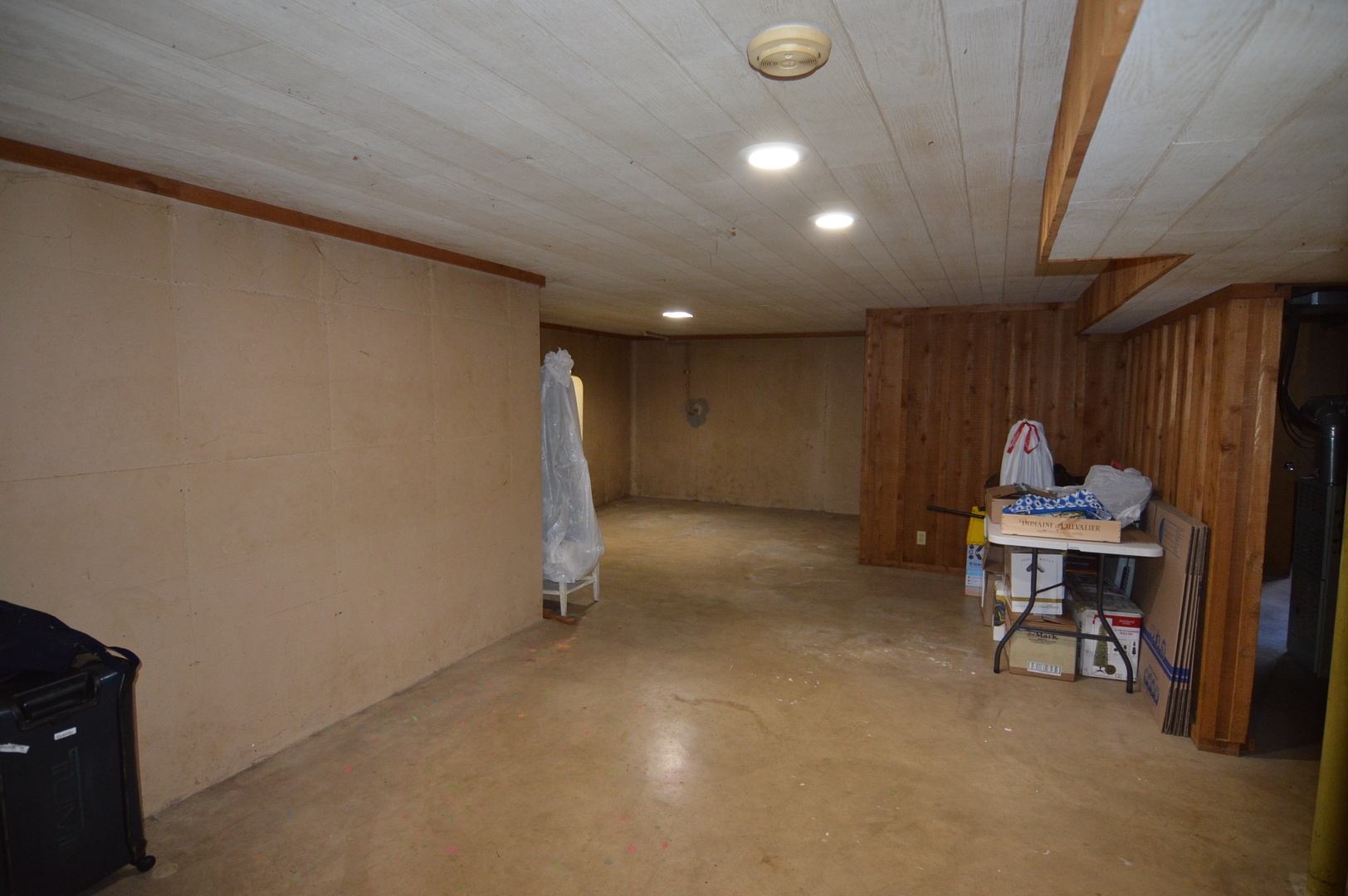 414 Brown Street Wauconda, IL 60084 - Photo 22 of 29 a view of a livingroom with furniture