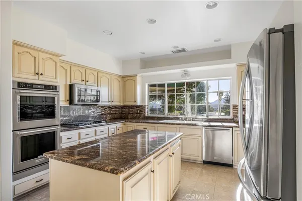 $8,250 | 1030 Calle Rey, Thousand Oaks, CA 91360