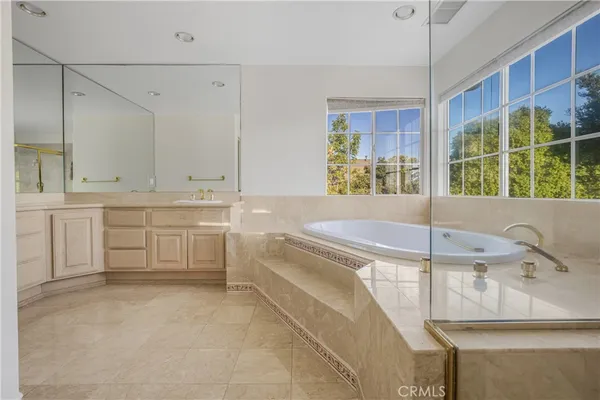 $8,250 | 1030 Calle Rey, Thousand Oaks, CA 91360