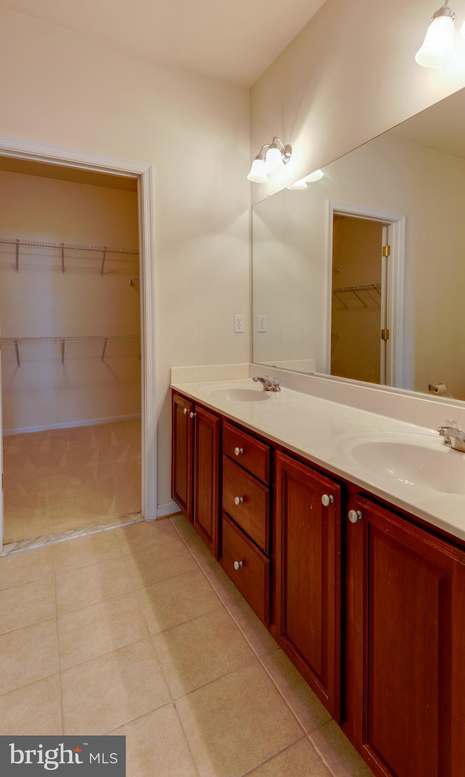 712 Ruxton Road, Unit 68 Solomons, MD 20629 - Photo 20 of 60 Double sinks