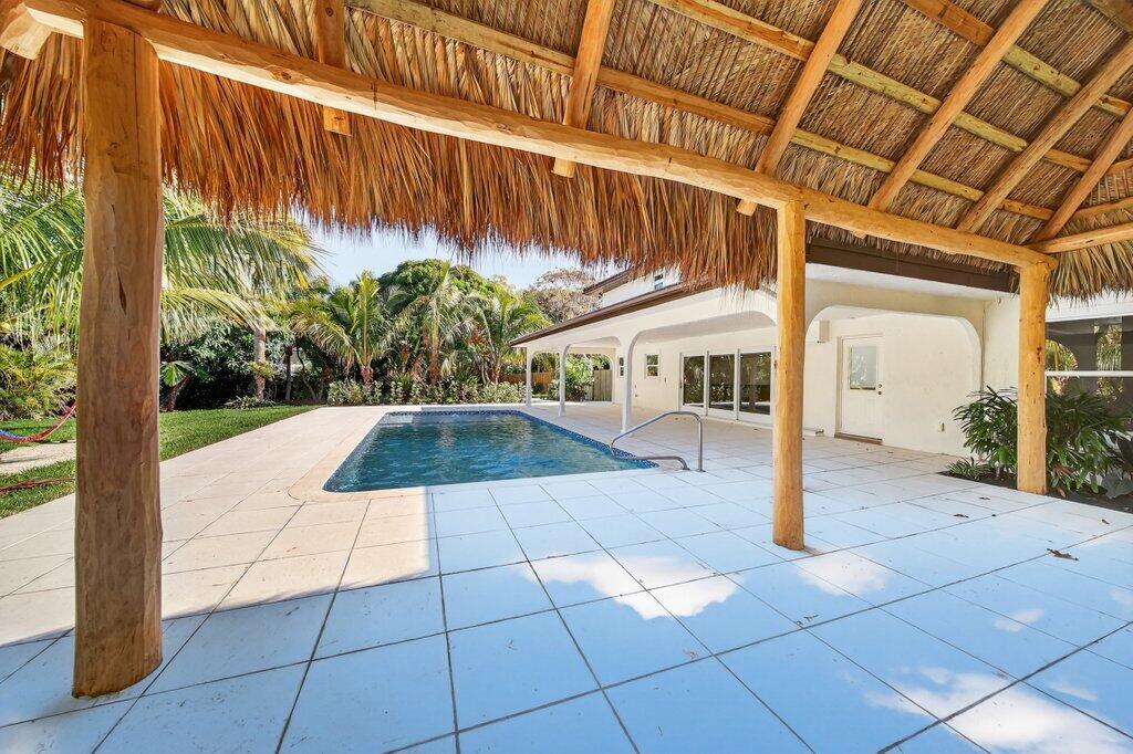 37 East High Point Road Sewall's Point, FL 34996 - Photo 45 of 55 pool3.jpg-SMALL