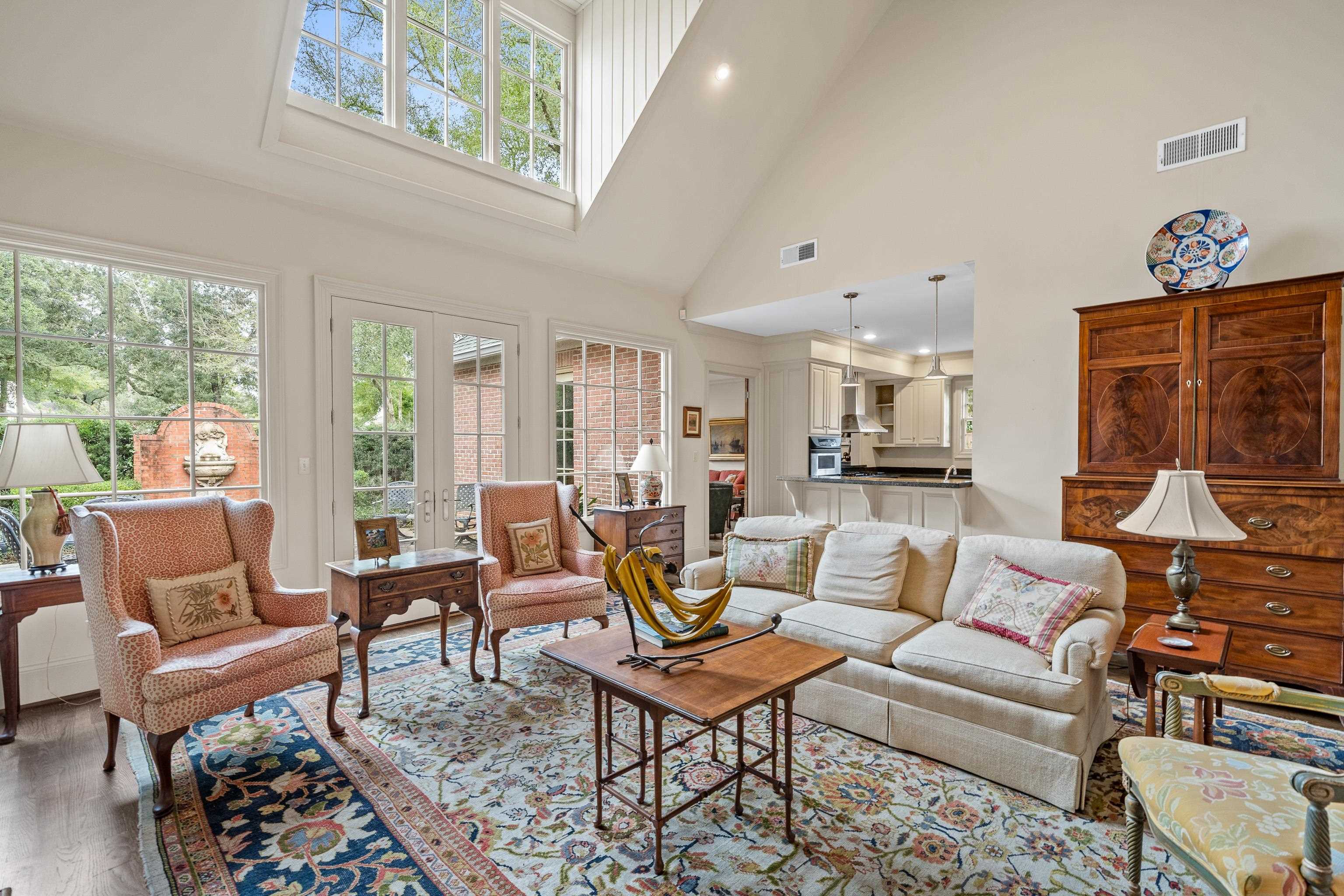 18450 Point Clear Court Fairhope, AL 36532 - Photo 15 of 44 Living Room