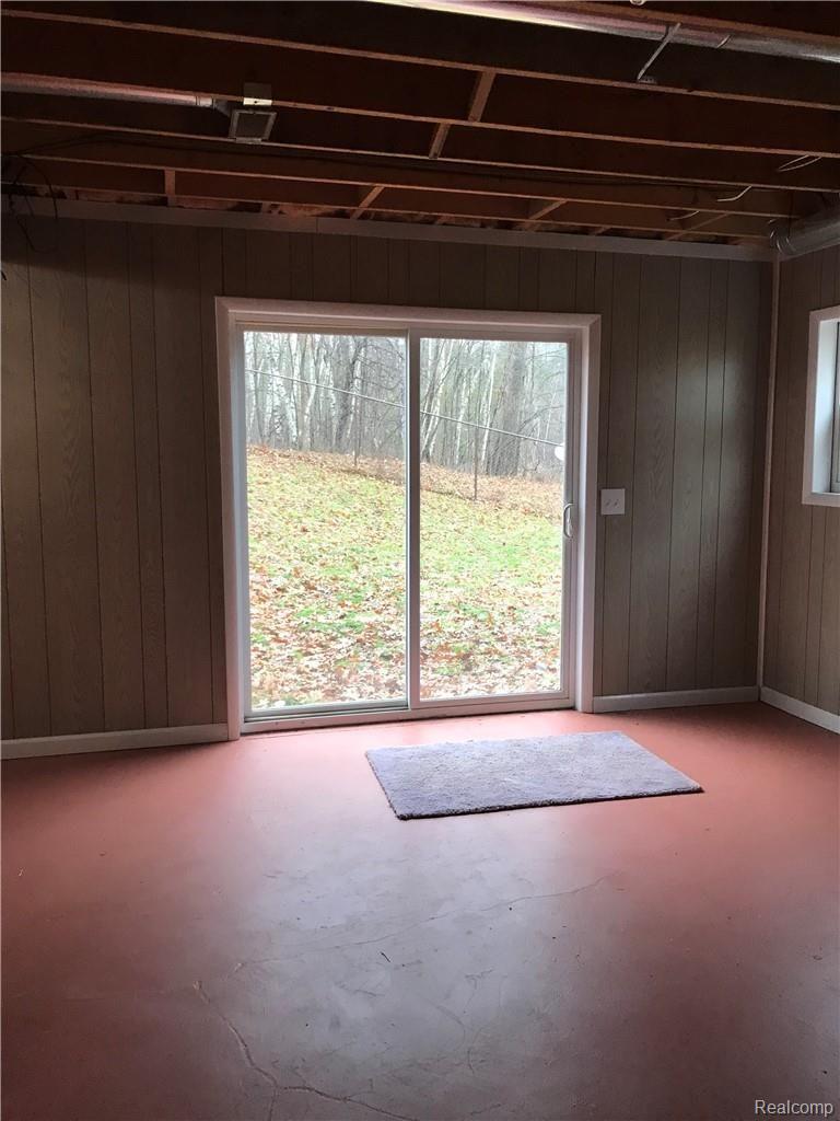 5612 Jones Road North Branch, MI 48461 - Photo 18 of 22 IMG_3139.jpg
