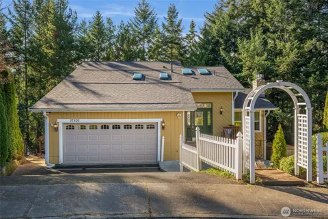 $945,000 | 17830 66th Place West, Lynnwood, WA 98037