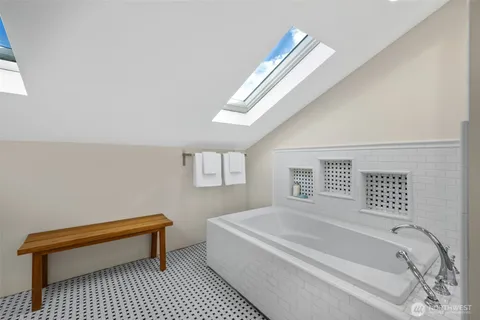 $945,000 | 17830 66th Place West, Lynnwood, WA 98037