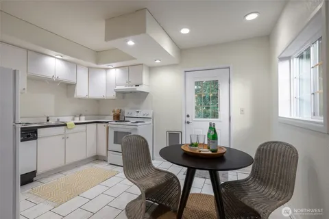 $945,000 | 17830 66th Place West, Lynnwood, WA 98037