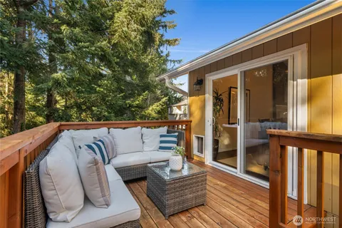 $945,000 | 17830 66th Place West, Lynnwood, WA 98037