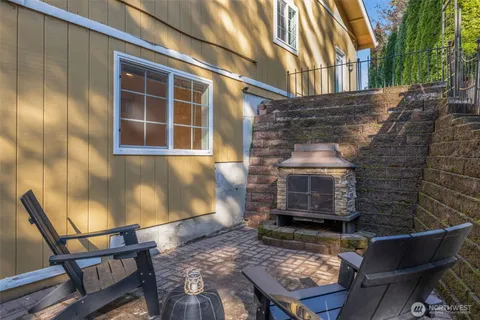 $945,000 | 17830 66th Place West, Lynnwood, WA 98037