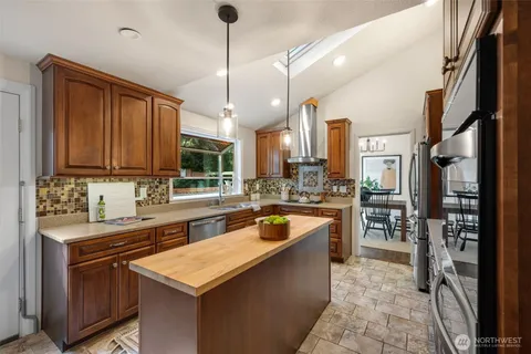 $945,000 | 17830 66th Place West, Lynnwood, WA 98037