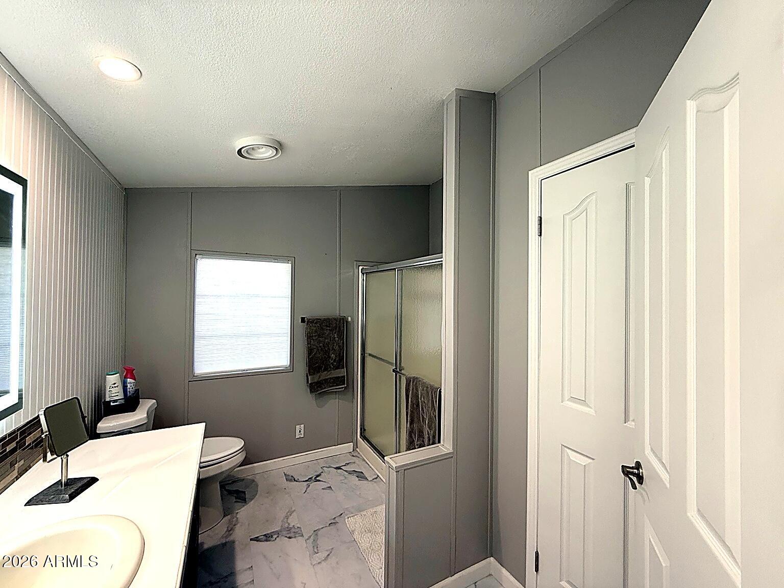 2400 East Baseline Avenue, Unit 30 Apache Junction, AZ 85119 - Photo 8 of 22 primary bath