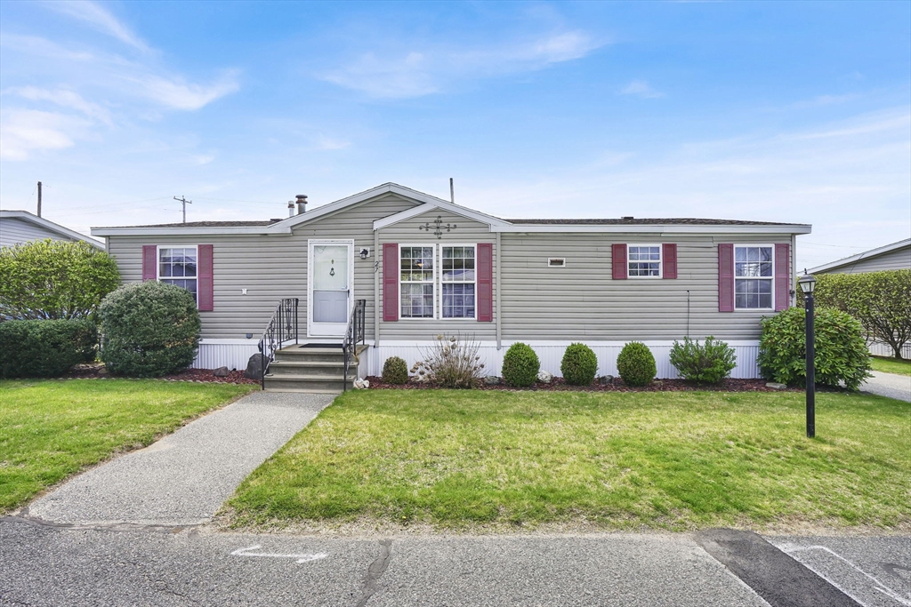 27 Somerset Road Chicopee, MA 01020 - Photo 1 of 33