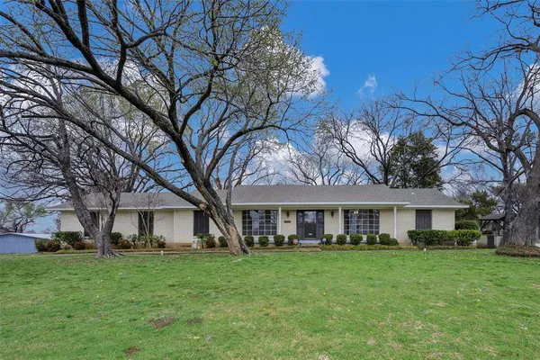 $3,000 | 5395 East 14th Street, Plano, TX 75094