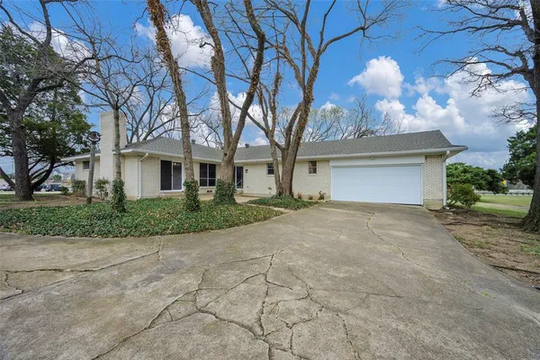 $3,000 | 5395 East 14th Street, Plano, TX 75094
