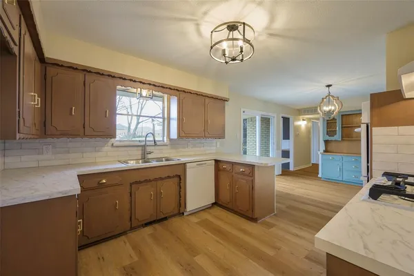 $3,000 | 5395 East 14th Street, Plano, TX 75094