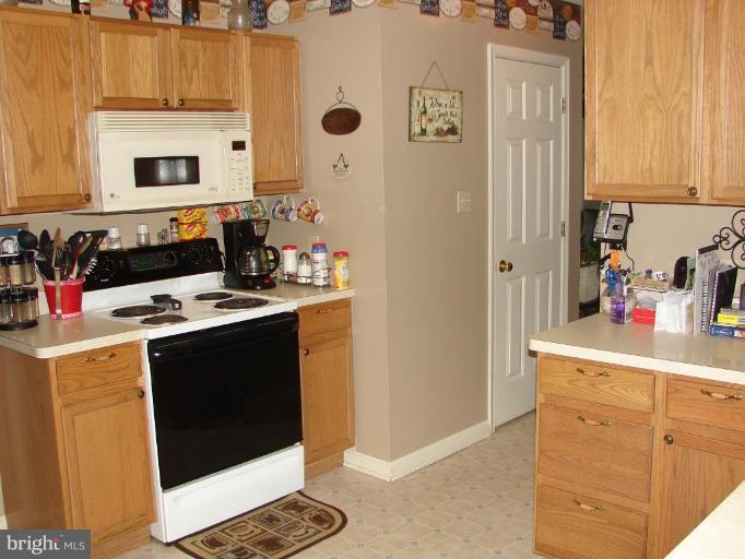 8611 Passapatanzy Road King George, VA 22485 - Photo 4 of 13 Kitchen