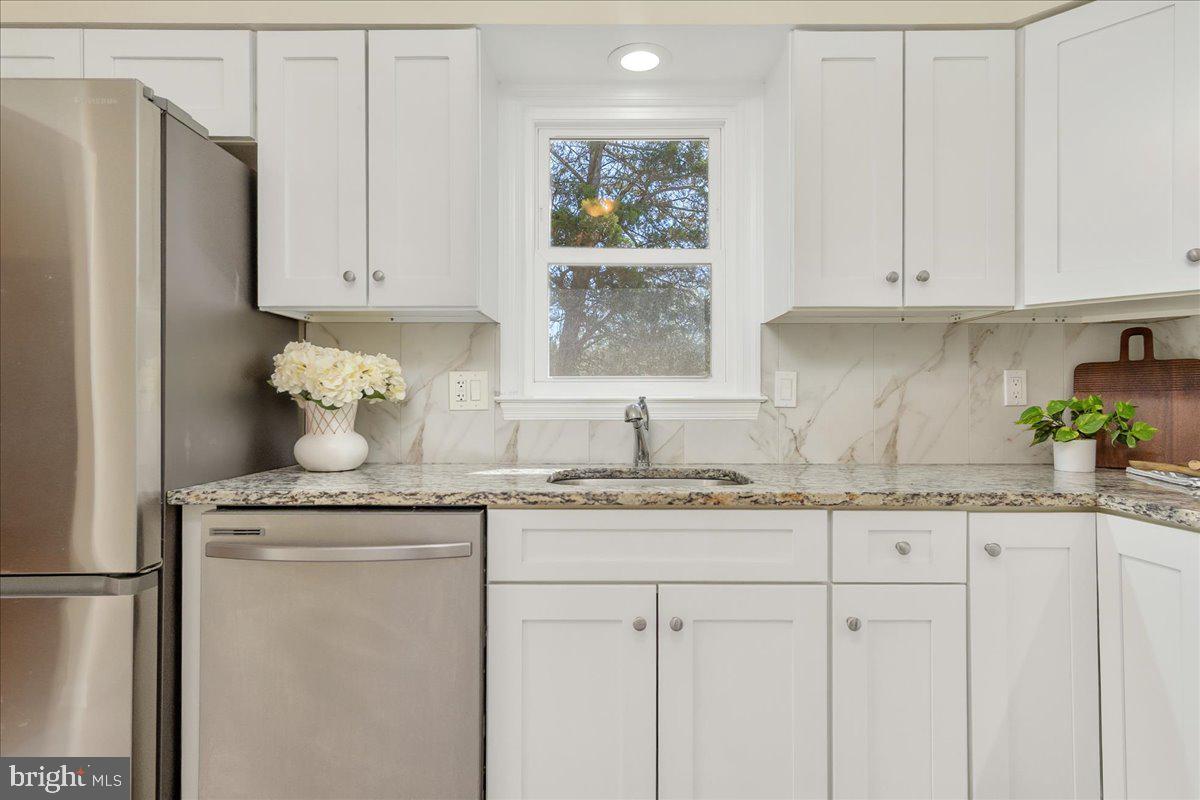 8004 Malcolm Road Clinton, MD 20735 - Photo 10 of 34