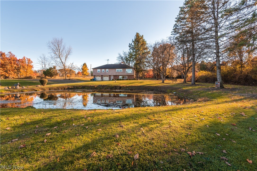 988 East Turkeyfoot Lake Road, Uniontown, OH 44685 Compass