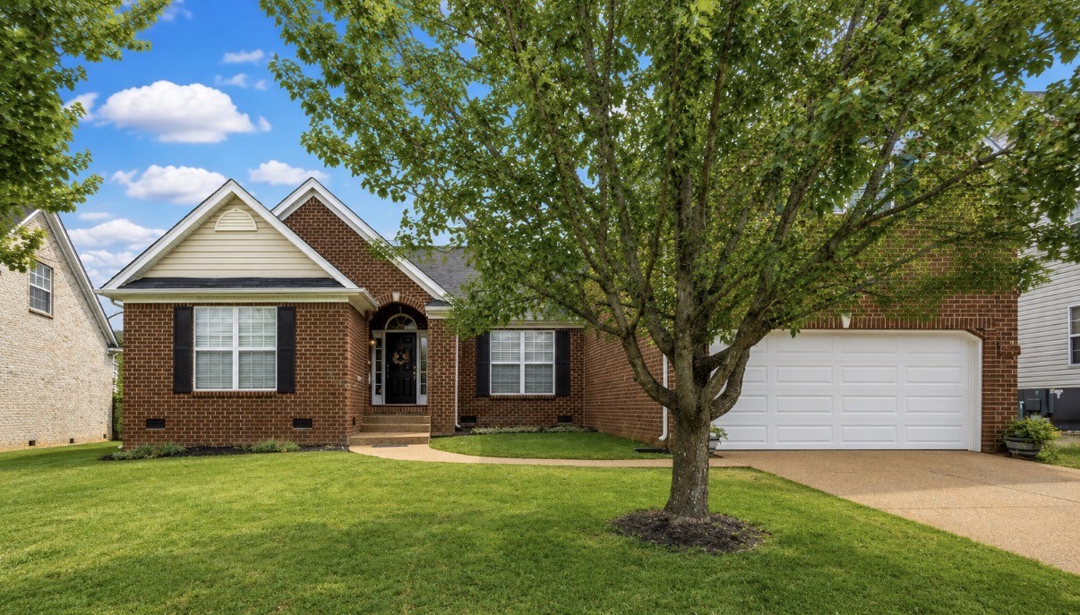 2004 Flocking Drive Spring Hill, TN 37174 - Photo 1 of 8 Gallery Image 1