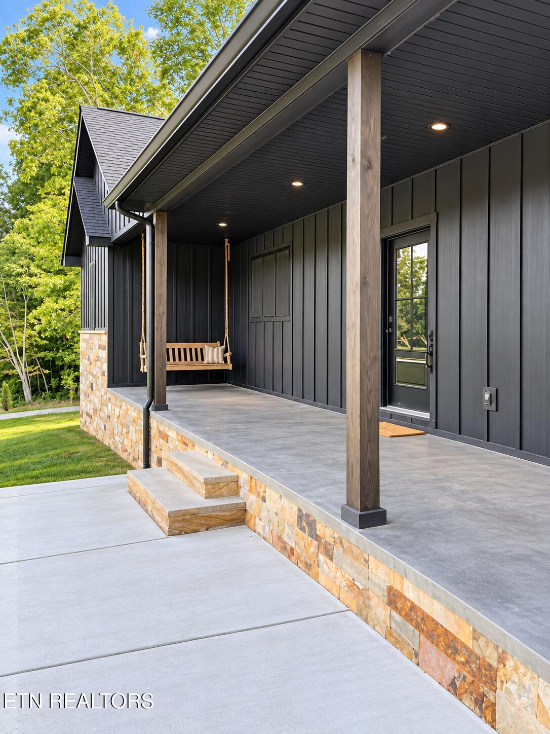 248 Emory View Road Lancing, TN 37770 - Photo 4 of 23 front porch
