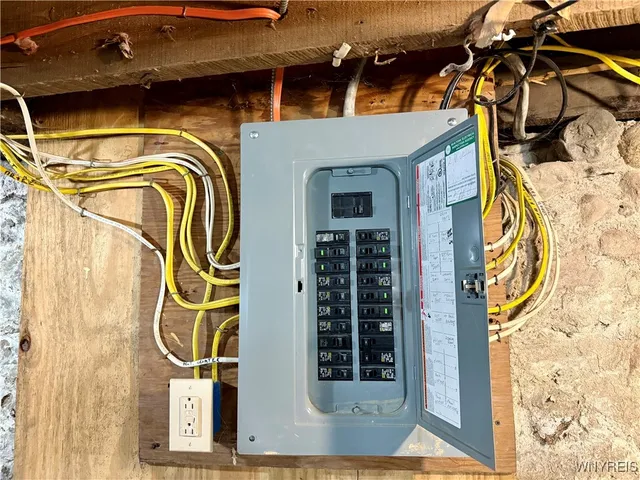 $179,900 | 2 McKinley Avenue, Batavia City, NY 14020