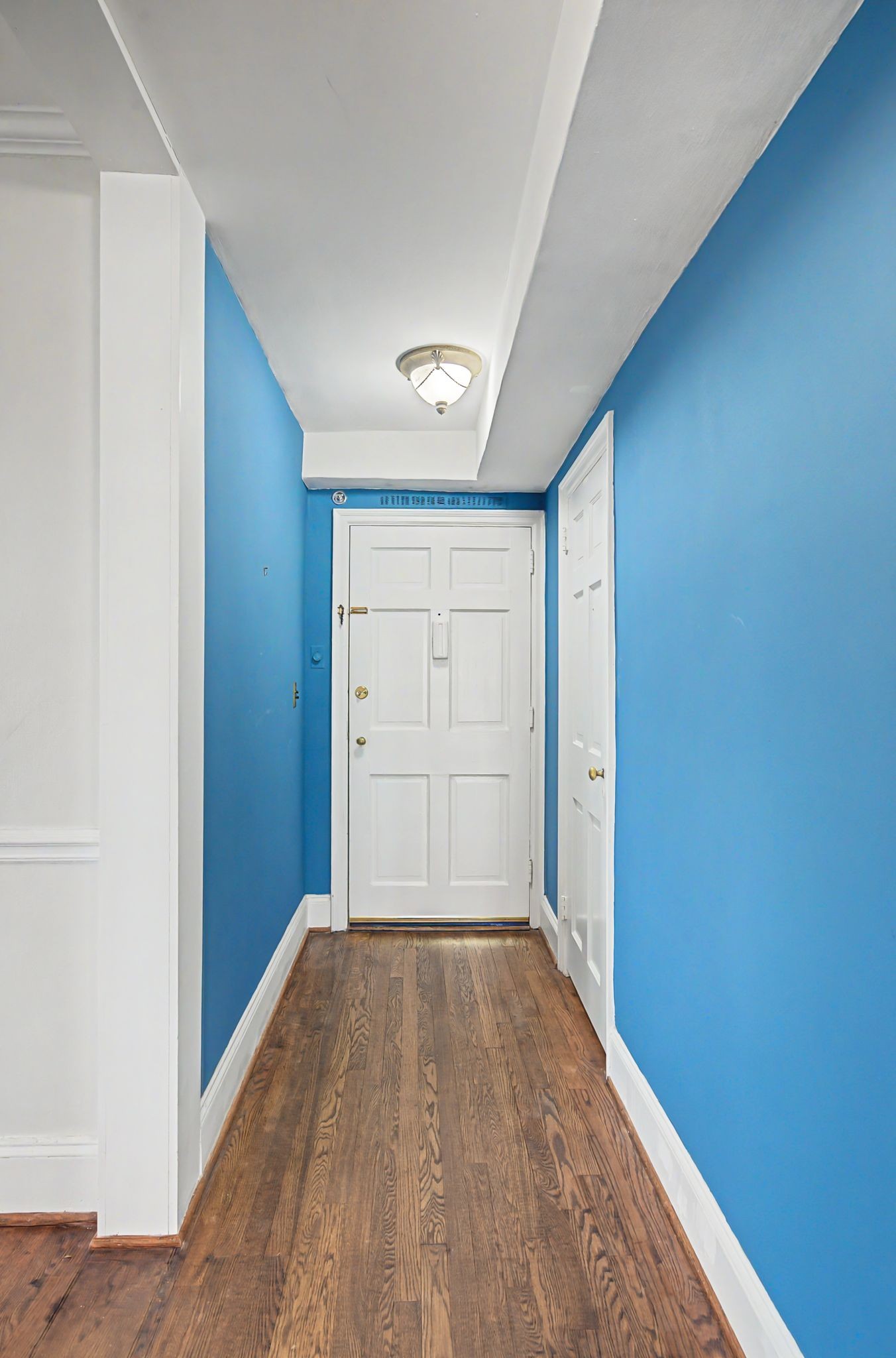 4225 Harding Pike, Unit 603 Nashville, TN 37205 - Photo 12 of 59 a view of a room with wooden floor