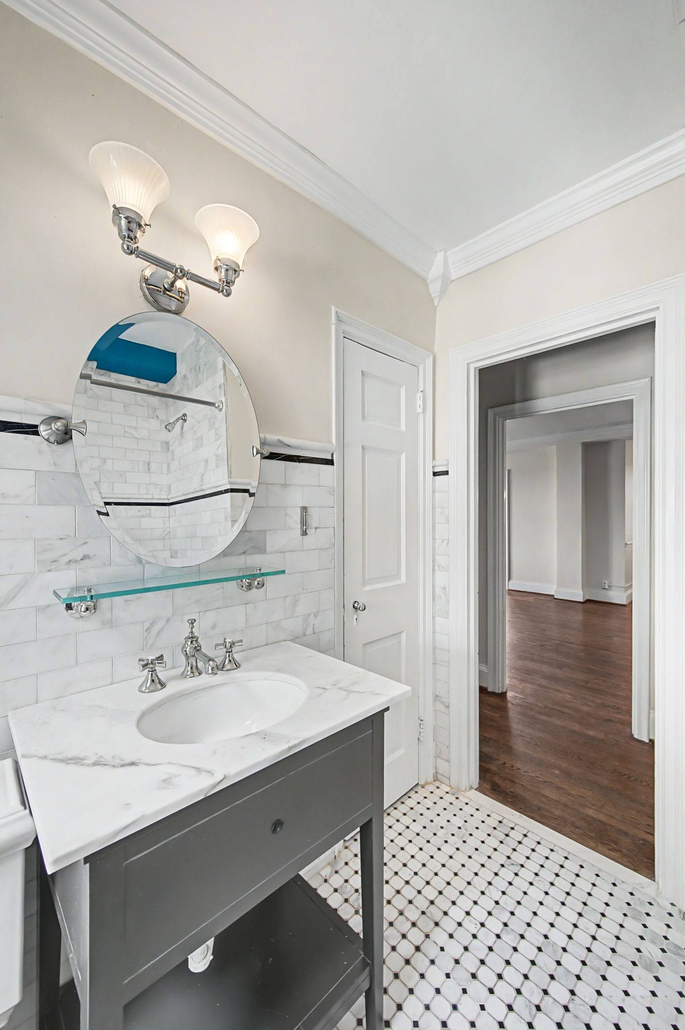 4225 Harding Pike, Unit 603 Nashville, TN 37205 - Photo 39 of 59 a bathroom with a sink vanity and a mirror