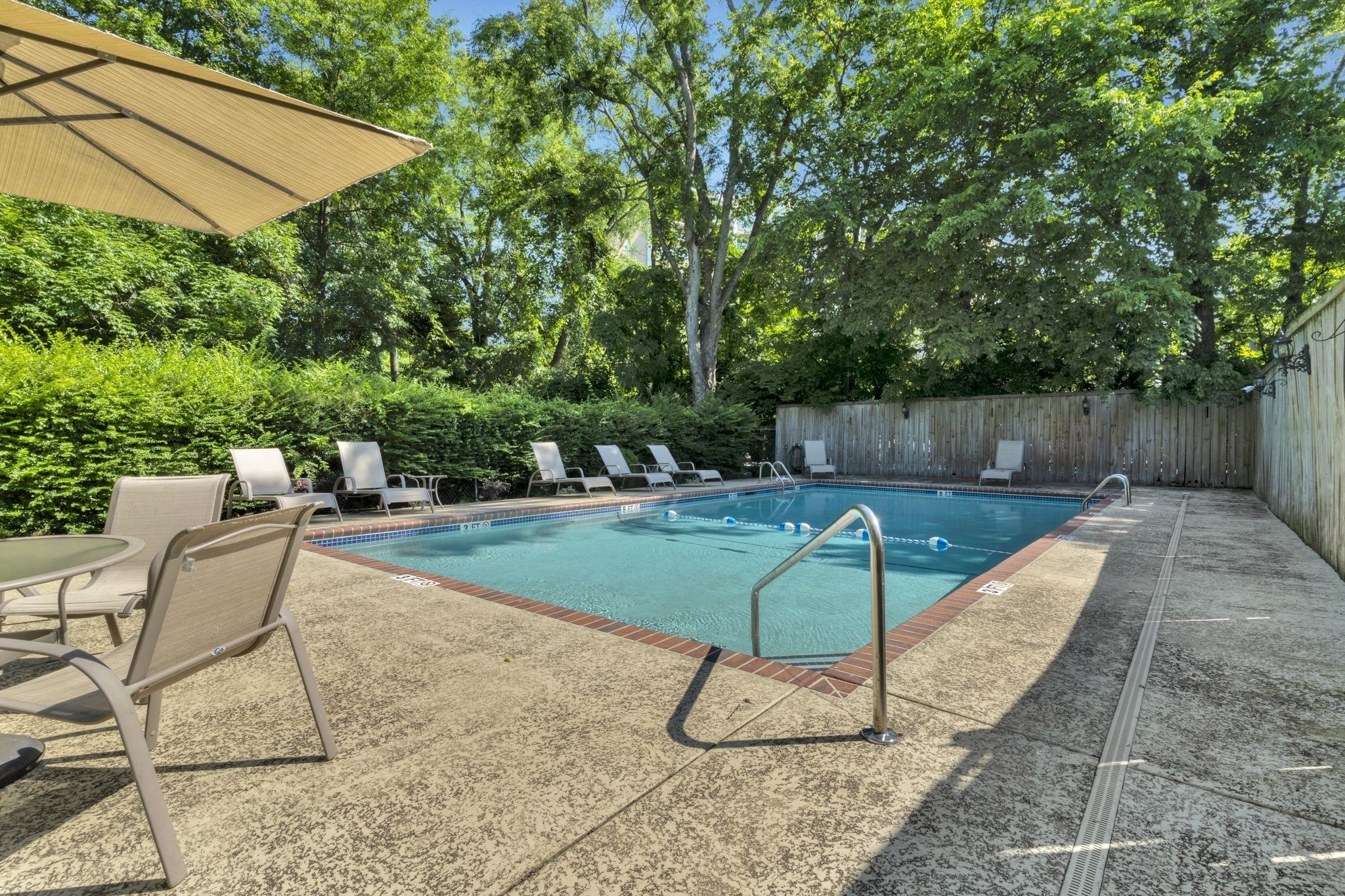 4225 Harding Pike, Unit 603 Nashville, TN 37205 - Photo 45 of 59 a view of a backyard with sitting area