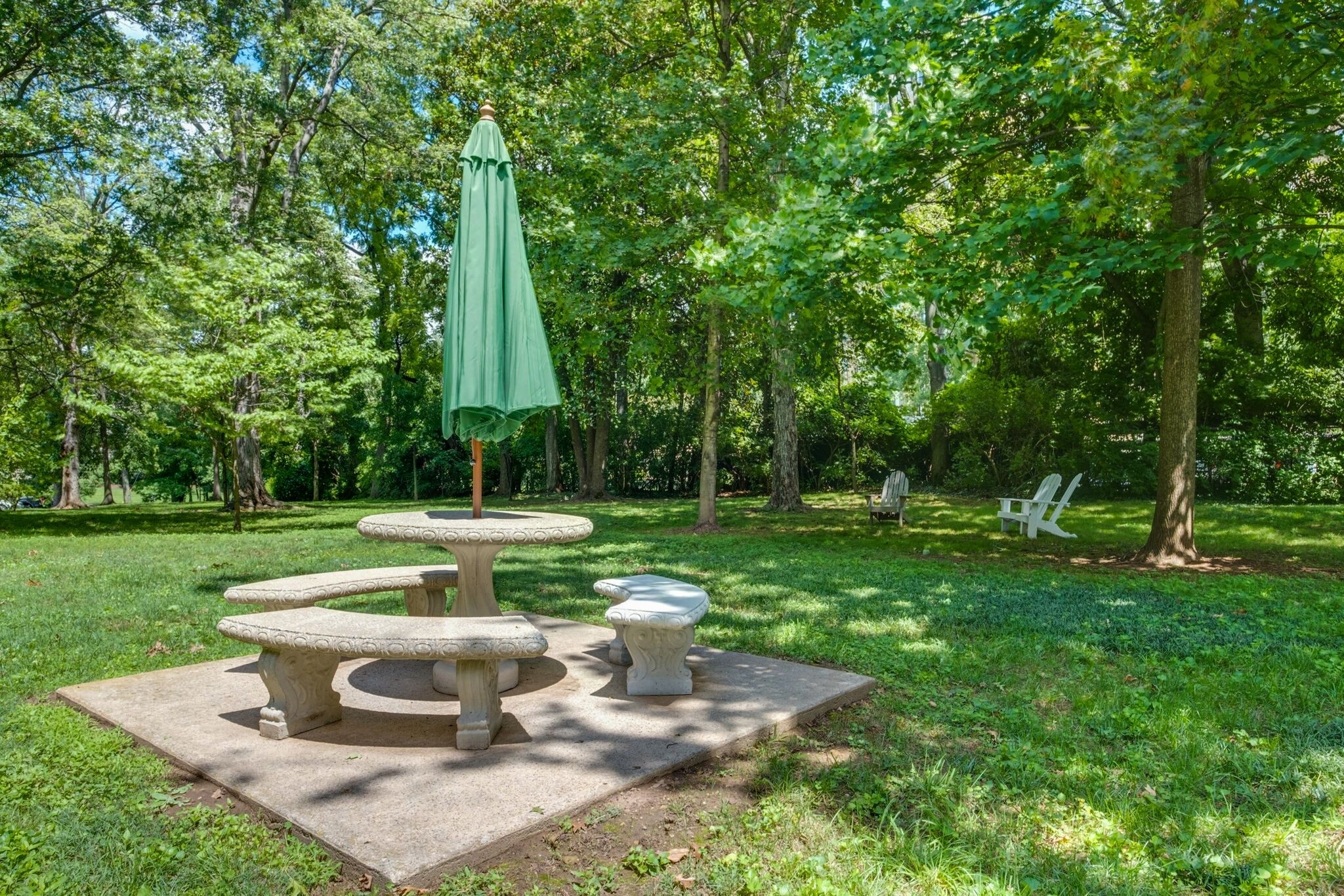 4225 Harding Pike, Unit 603 Nashville, TN 37205 - Photo 53 of 59 a view of a garden with a fountain