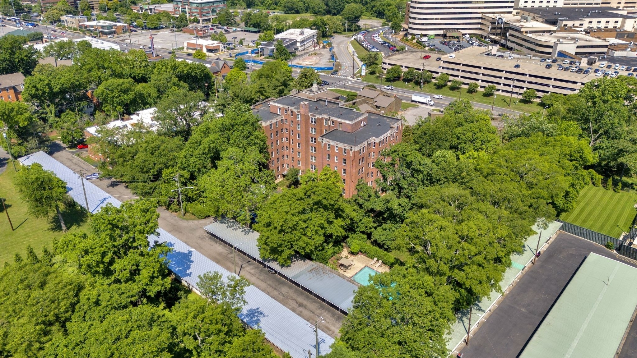 4225 Harding Pike, Unit 603 Nashville, TN 37205 - Photo 59 of 59 an aerial view of a house with a garden